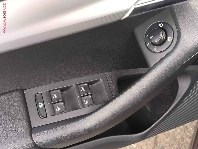 Škoda Octavia (2013) 1.8 TSi, Elegance, bixen, TZ - fotka 18 z 21
