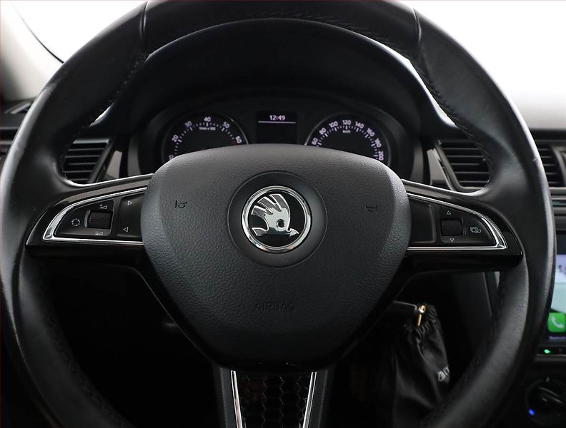 Škoda Rapid (2014) Spaceback 1.2 TSI, Serv.kniha - fotka 8 z 17