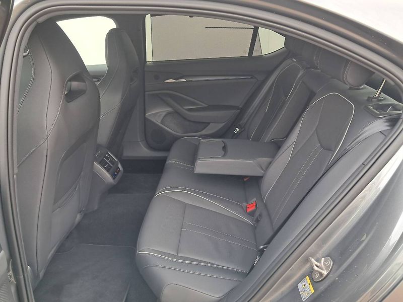 Škoda Superb (2026) IV Sportline 2.0 TDI / 142 kW - fotka 22 z 30