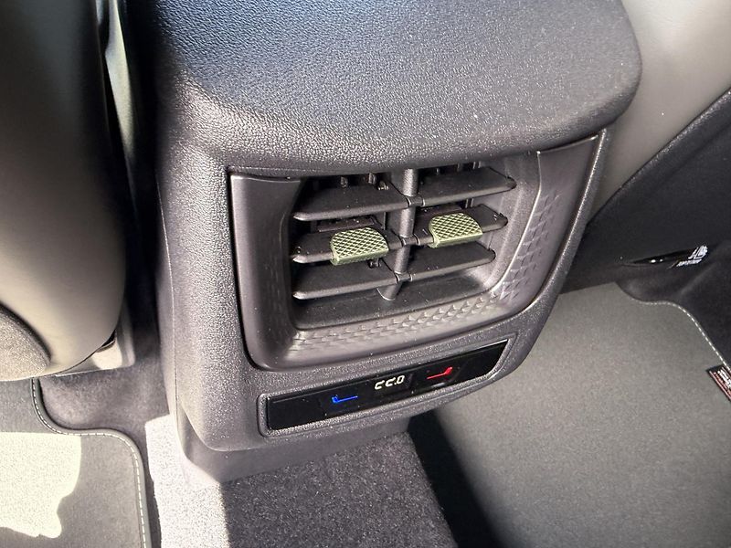 Cupra Terramar (2026) 2.0TSI 150kW 4WD TRIBE NT IMPR - fotka 27 z 49