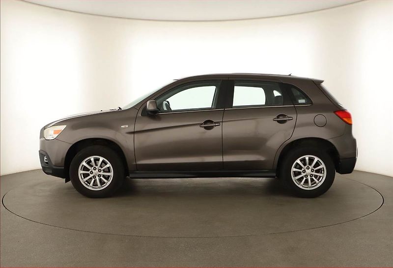 Mitsubishi ASX (2010) 1.6 MIVEC, Tempomat - fotka 3 z 13