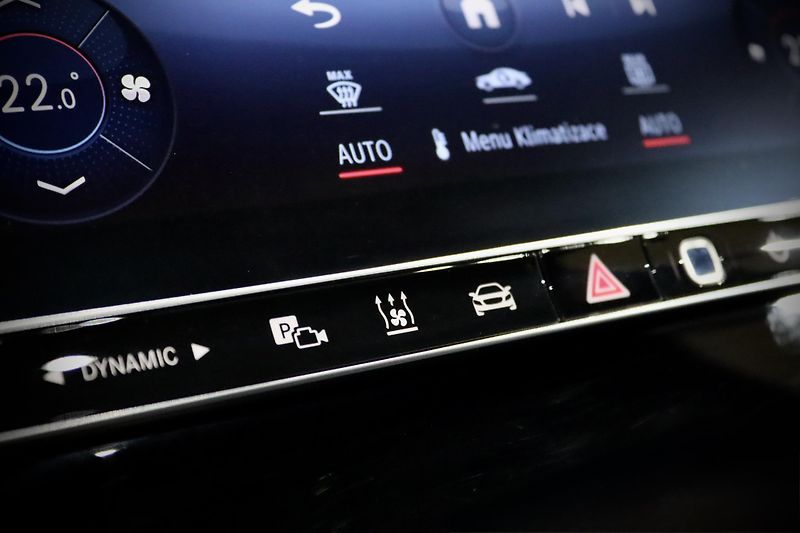 Mercedes-Benz Třídy S 580 Long 4Matic V8 370 kW - fotka 28 z 43