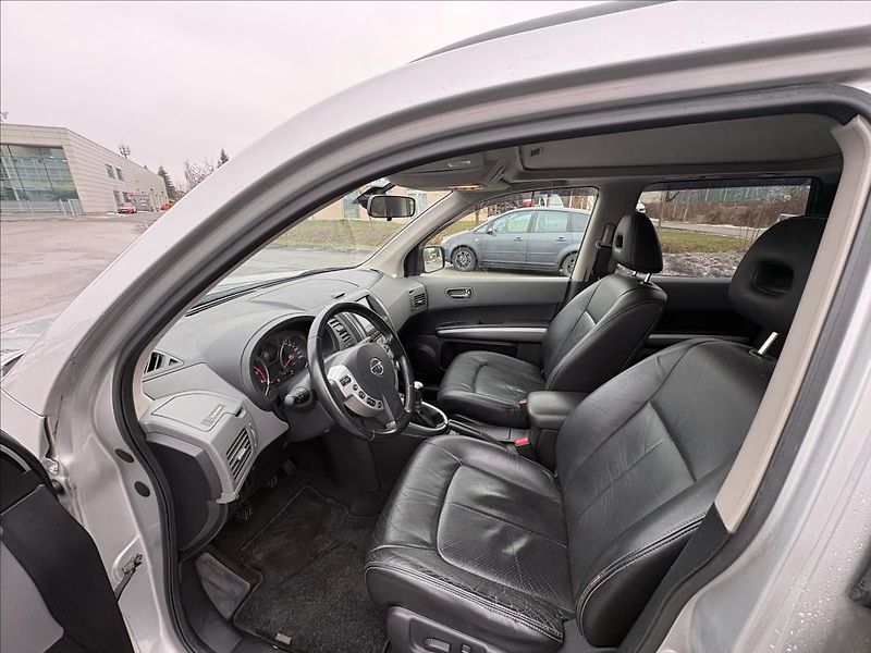 Nissan X-Trail 2,0 dCi 127kW 4x4 Výbava,Or.Km - fotka 4 z 35