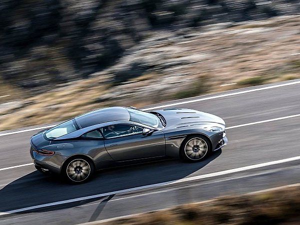 Aston Martin DB11.