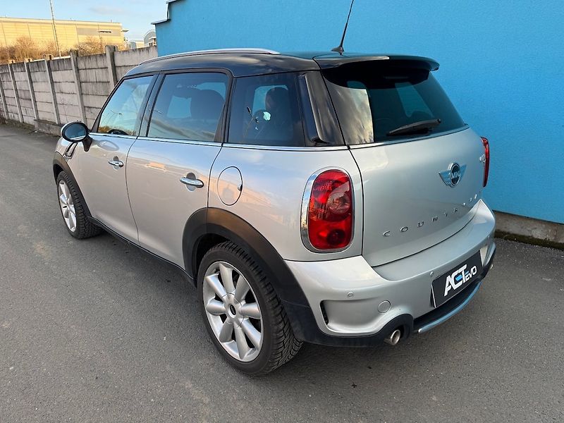 Mini Cooper (2013) 2.0 D 105kW ALL4 AUT - fotka 3 z 47