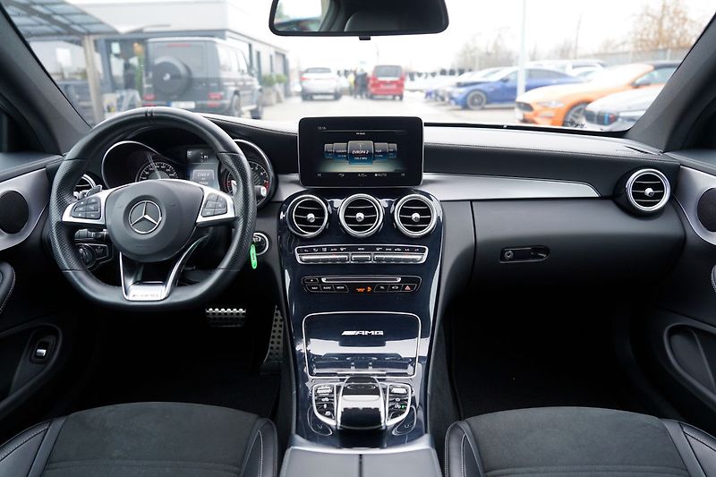 Mercedes-Benz Třídy C C 63 AMG Performance/480 PS/ČR - fotka 20 z 36