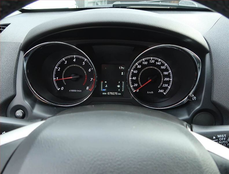 Mitsubishi ASX (2014) 1.6 MIVEC, ČR,1.maj - fotka 11 z 15