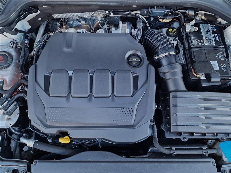 Škoda Octavia 2.0 TDI Style Combi,ČR,1.Maj. - fotka 43 z 49