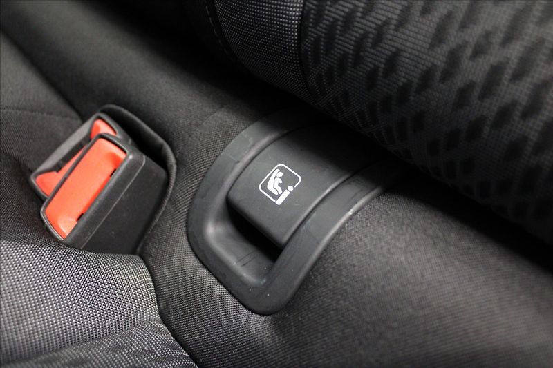 Škoda Octavia 2,0 TDI DSG style 1.majitel CZ - fotka 30 z 32