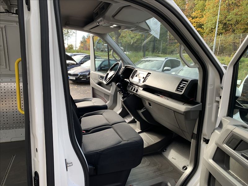 Volkswagen Crafter 2,0 TDI,1.MAJ,ČR,SERVISKA - fotka 13 z 15