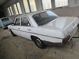 Mercedes-Benz 115 (1975) - náhled 7
