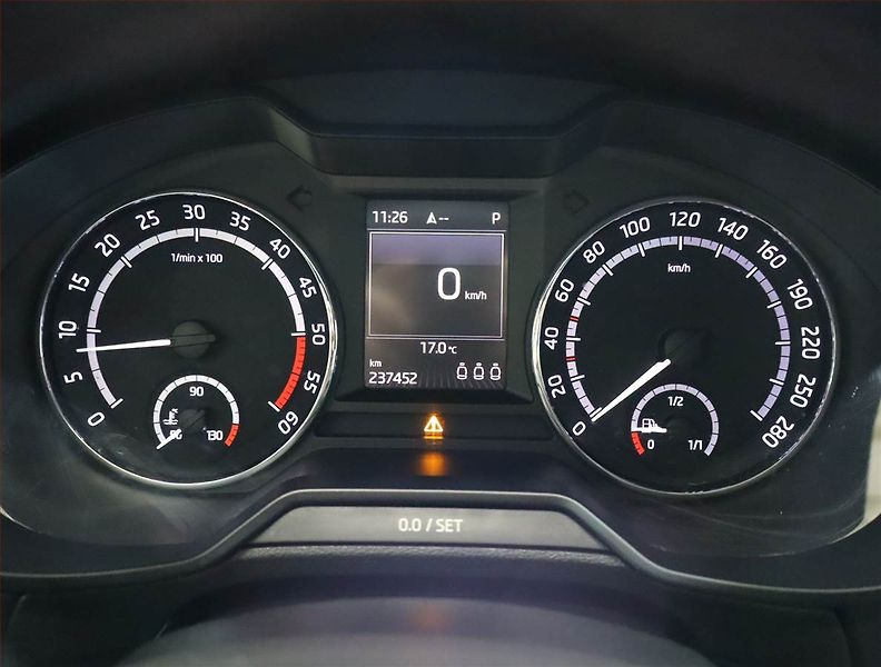 Škoda Octavia (2016) RS 2.0 TDI, Automat, Kůže - fotka 11 z 23