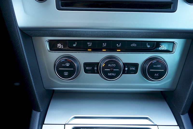 Volkswagen Passat (2015) TDI 110 kW DSG Comfortline Var - fotka 18 z 29