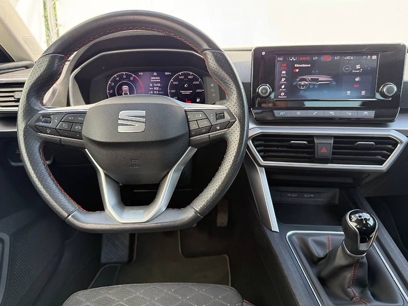 Seat Leon (2022) 1.5 TSI 96 kW FR - fotka 5 z 22