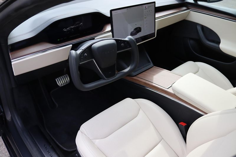 Tesla Model S LONG RANGE AWD 493kW - fotka 20 z 50
