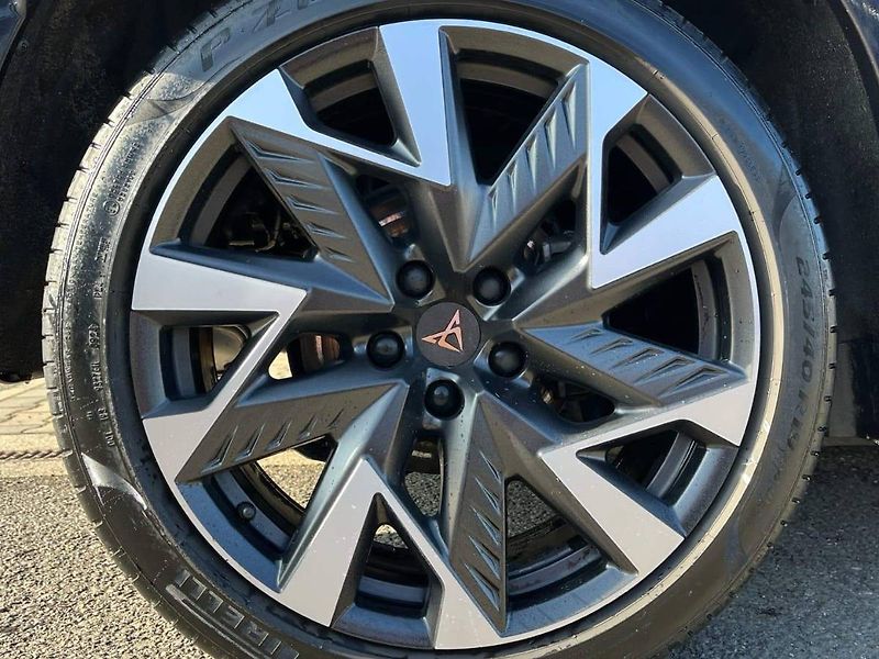 Cupra Formentor (2025) 1.5 eTSI DSG - fotka 9 z 20
