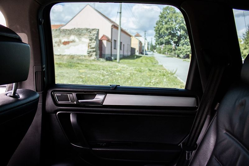 Volkswagen Touareg - fotka 32 z 40