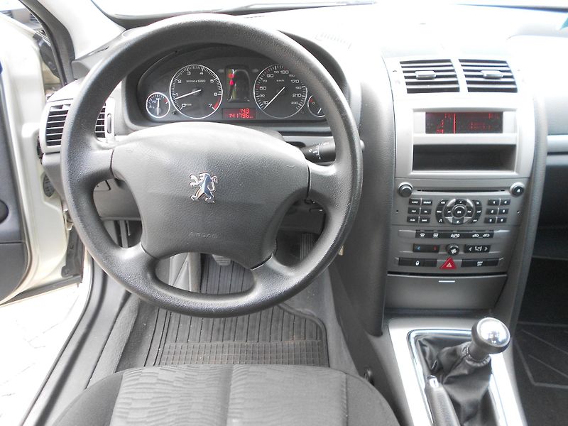 Peugeot 407 (2006) 1,8i 16v původ ČR - fotka 7 z 10