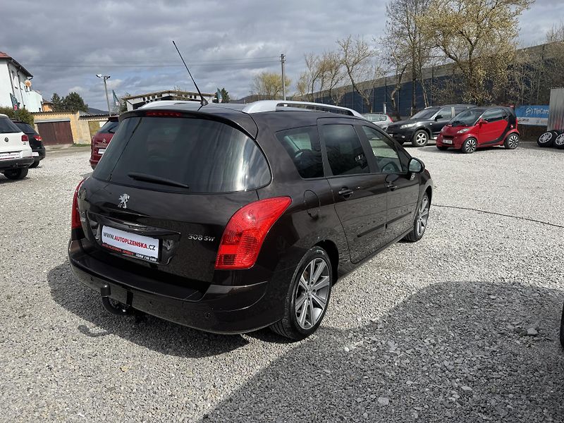 Peugeot 308 1.6-16V,SW,rezervace - fotka 4 z 54