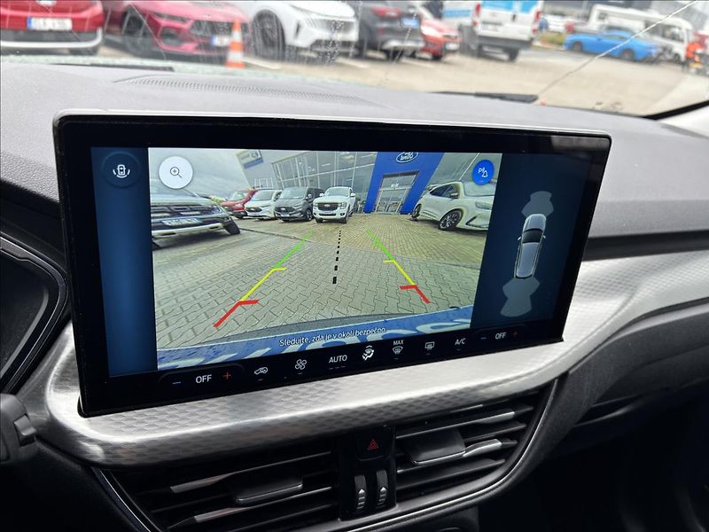 Ford Kuga 2,5 HEV 132kW Titanium - fotka 32 z 36