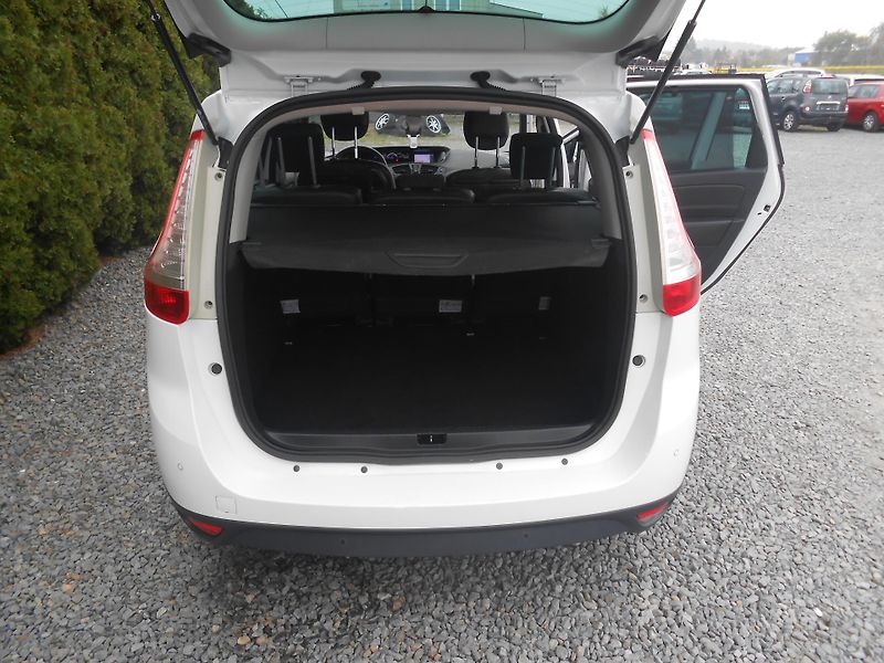 Renault Grand Scénic 2.0DCi, KAMERA,BOSSE - fotka 24 z 41