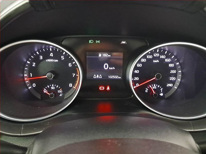 Kia Ceed (2021) 1.5 T-GDI, Serv.kniha - fotka 11 z 16