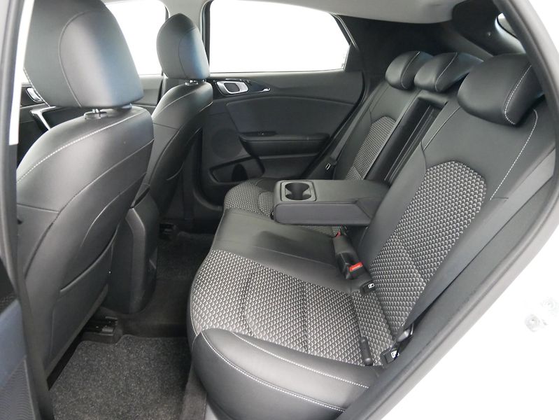 Kia XCeed - fotka 27 z 28