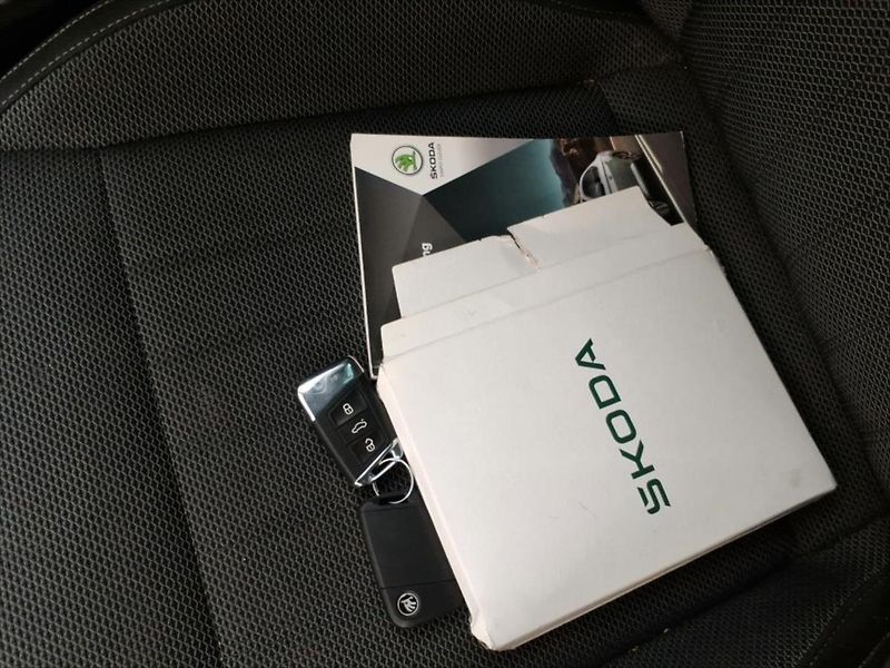 Škoda Superb 2,0 TDI TAŽNÉ KAMERA - fotka 5 z 11