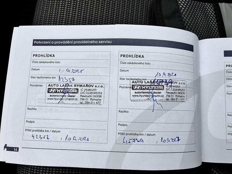Hyundai i30 1.5DPi 81kW COMFORT 16.000km!! - fotka 16 z 21