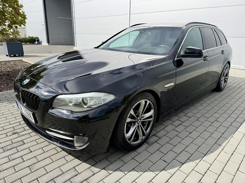 BMW Řada 5 (2011) 530xD XENONY NAVIGACE AUTOMAT - fotka 2 z 19
