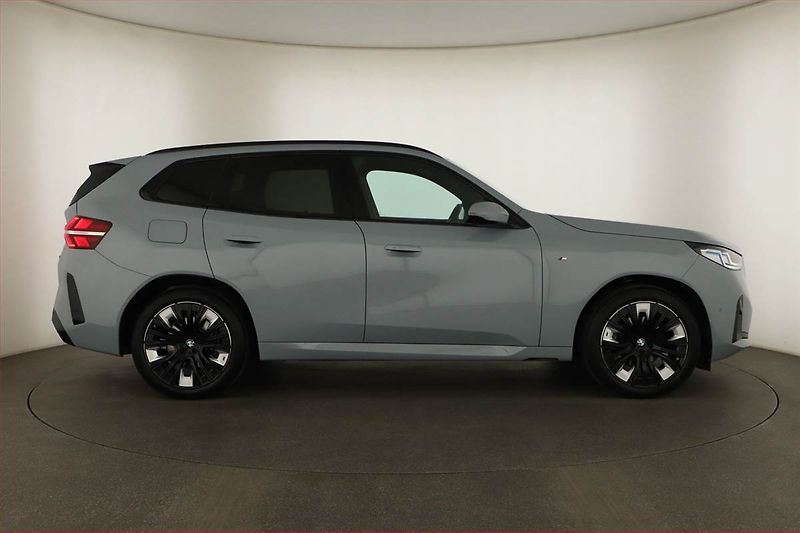 BMW X3 (2025) 20d xDrive, M SPORT, 360KAMERA - fotka 6 z 20