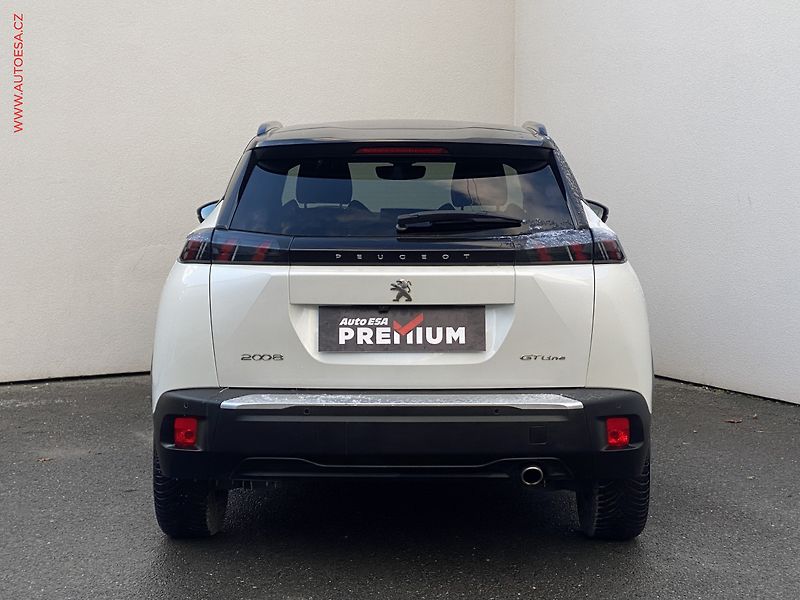 Peugeot 2008 (2020) 1.5 HDi, GT Line, AT - fotka 5 z 18