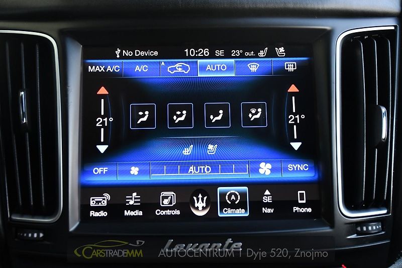 Maserati Levante 3.0D ČR Q4 H/K ACC VZDUCH - fotka 41 z 56