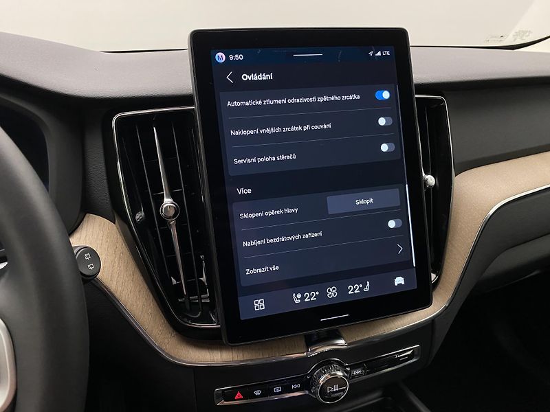 Volvo XC60 T6 AWD RECHARGE DARK PLUS CZ - fotka 53 z 62