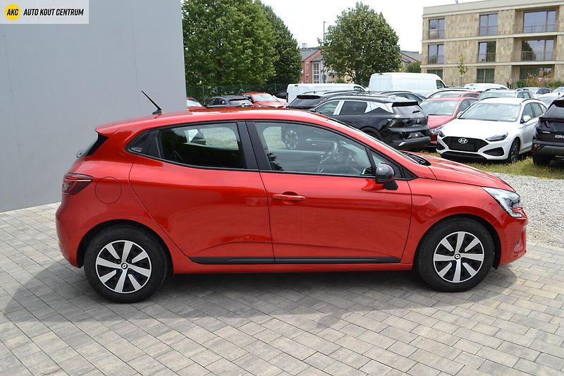 Renault Clio 1.0 TCe 90 - fotka 6 z 39