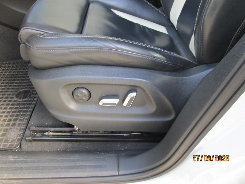 Audi Q5 (2014) 3,0 TDi S-line 4x4 - fotka 30 z 32