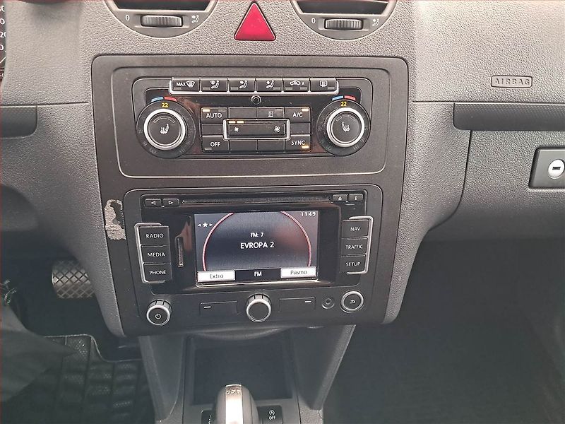 Volkswagen Caddy (2013) Maxi 2.0 TDI, 5Míst, 1Maj - fotka 10 z 17