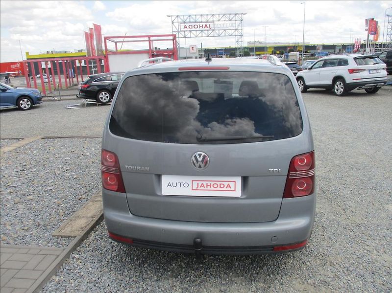 Volkswagen Touran 1,9 TDI, aut.klima,Navi,tažné, - fotka 7 z 21
