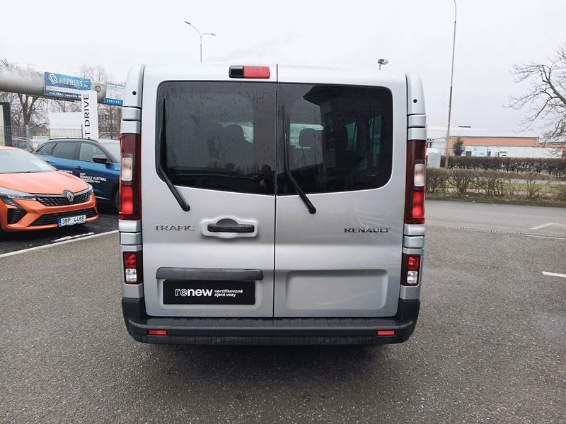 Renault Trafic (2025) L2 Equilibre Blue dCi 150 Comb - fotka 8 z 28