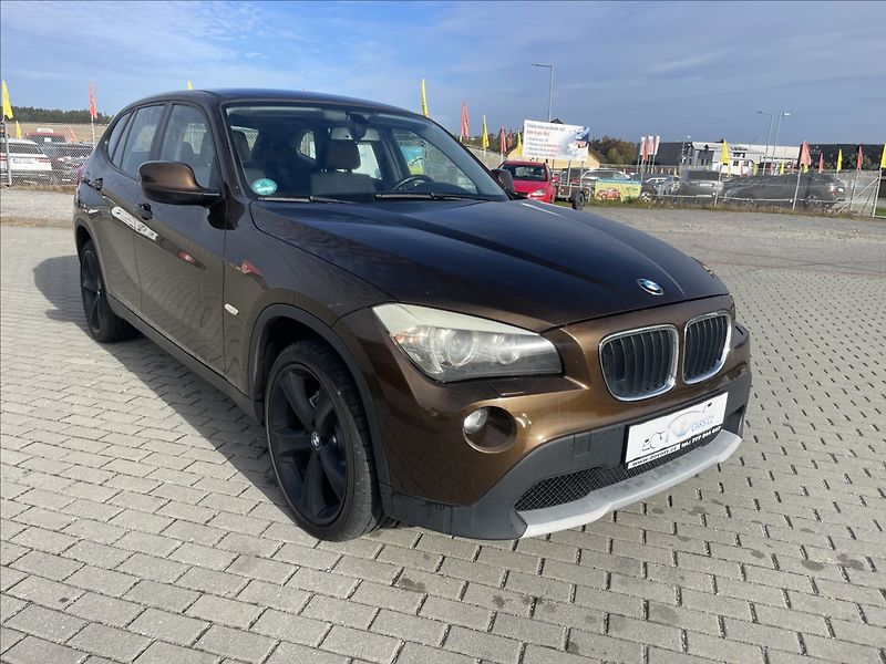 BMW X1 2,0 d X-Drive 130kw Xenon Klim - fotka 32 z 32