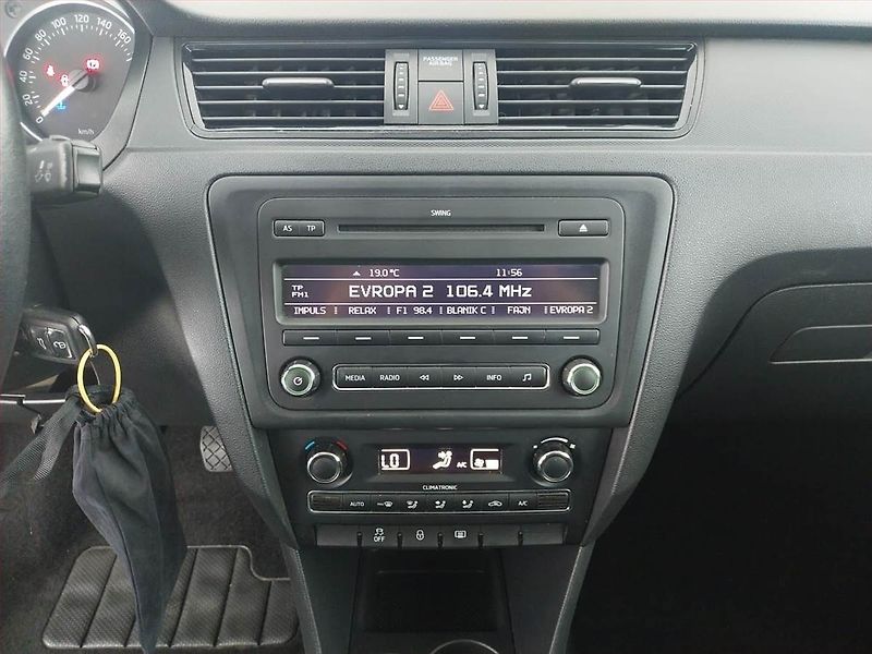Škoda Rapid (2013) Ambition 1.2 TSI - fotka 12 z 17