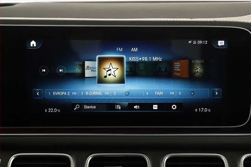Mercedes-Benz GLS (2020) 580 4MATIC - fotka 15 z 20
