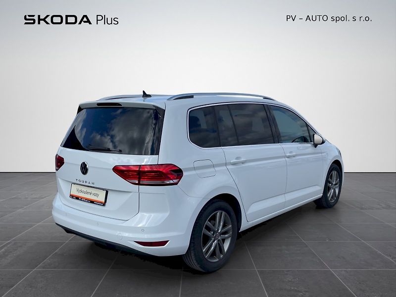 Volkswagen Touran (2022) 1.5 TSI 110 kW DSG Highline 7- - fotka 2 z 34