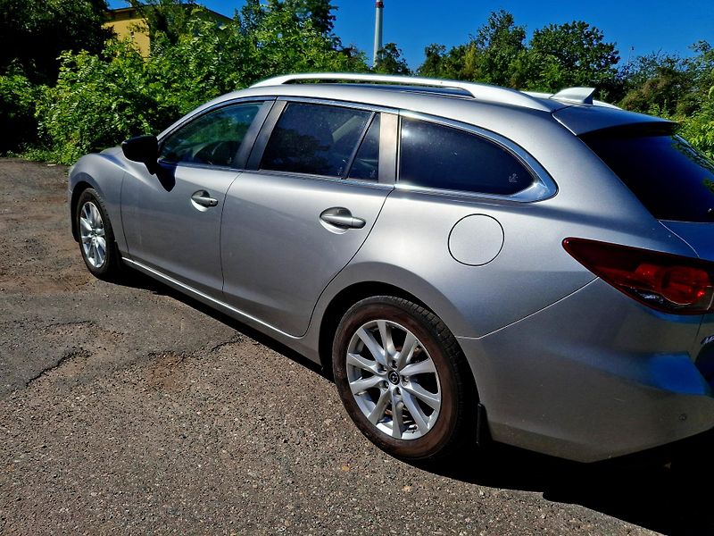 Mazda 6 2.0 benzin Rezervace - fotka 7 z 28