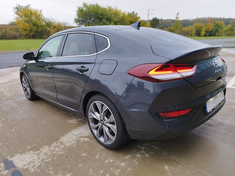 Hyundai i30 1.5T-GDi-volat-608 081 843 - fotka 5 z 21
