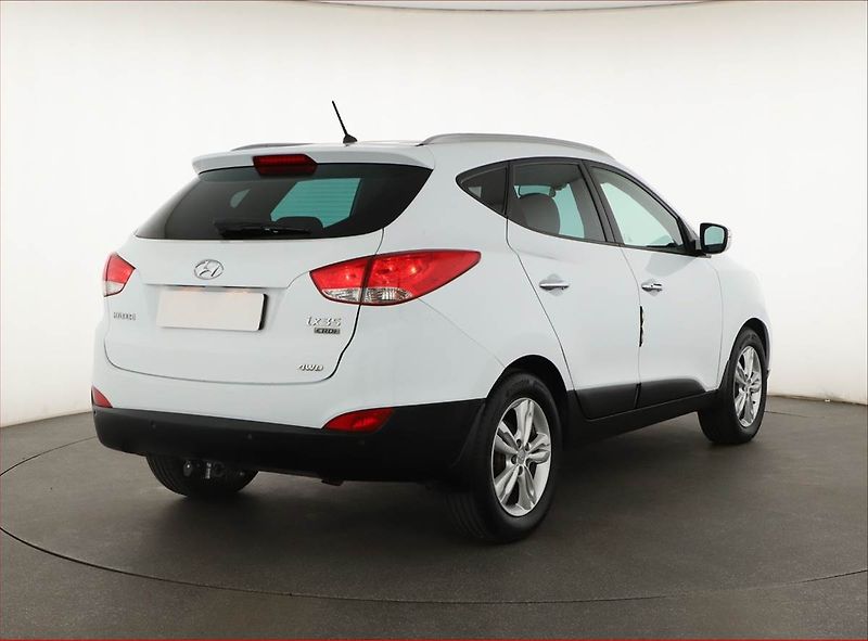 Hyundai ix35 (2011) 2.0 CRDi, 4X4, Automat - fotka 5 z 18