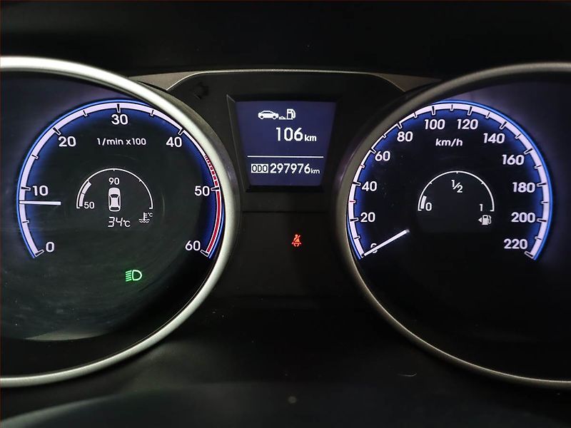 Hyundai ix35 (2013) 2.0 CRDi, 4X4, Tempomat - fotka 11 z 22