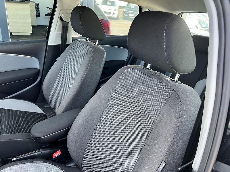 Volkswagen Polo Cross 1.0MPi 55kw TEMPOMAT ALU - fotka 10 z 48