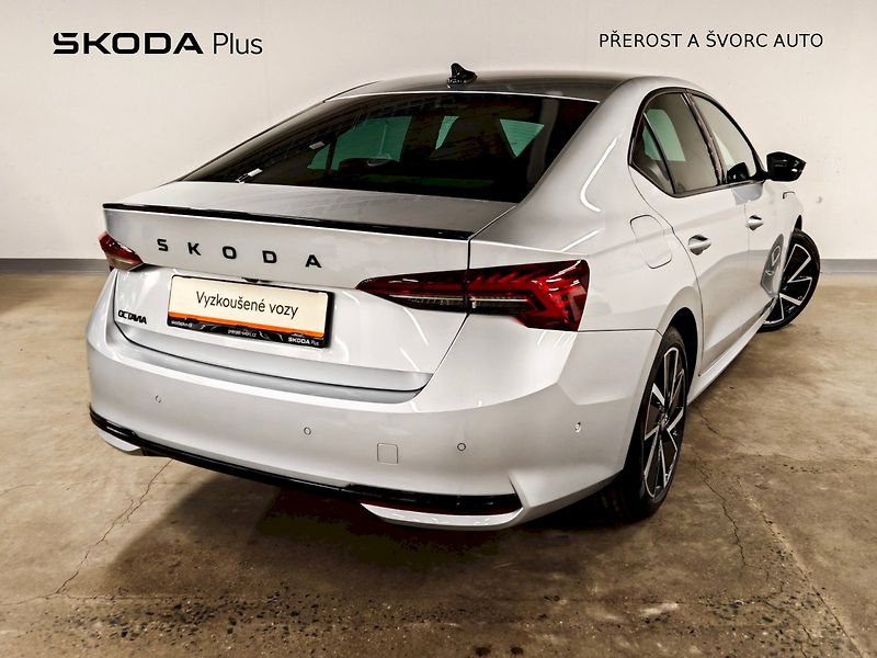 Škoda Octavia (2025) 2.0 TDI 110 kW Sportline - fotka 2 z 35