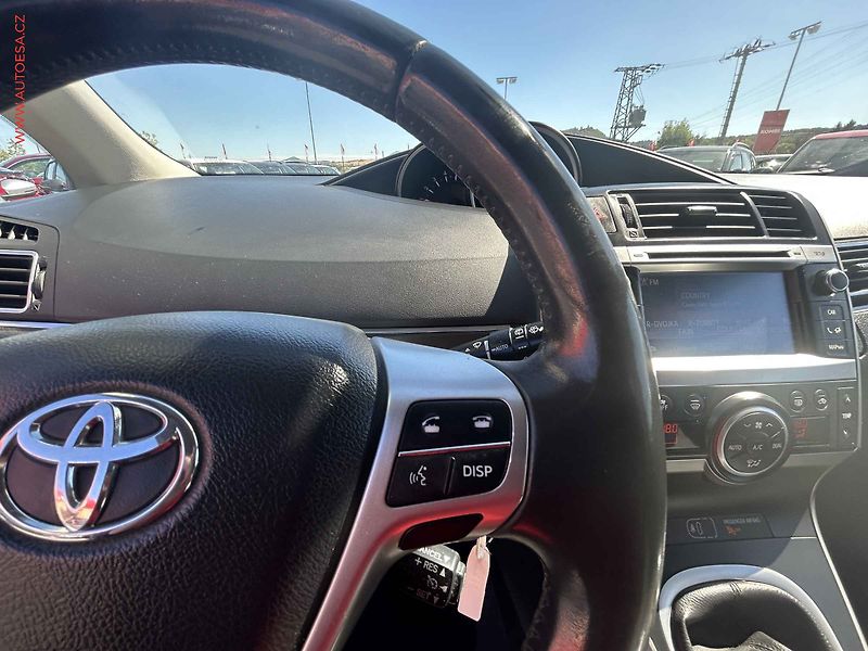 Toyota Verso (2015) 1.6D-4D, ČR, autoAC - fotka 19 z 19